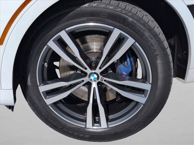 Used 2022 BMW X7 xDrive40i w/ M Sport Package AWD/4WD image 26
