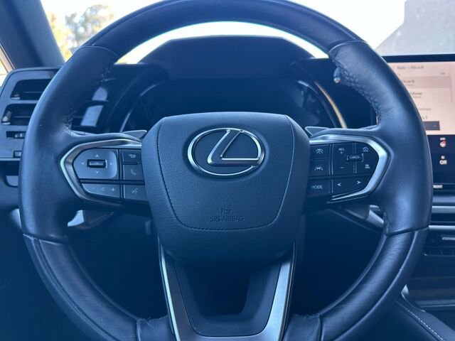 Used 2025 Lexus RX 350h w/ Convenience Package image 27