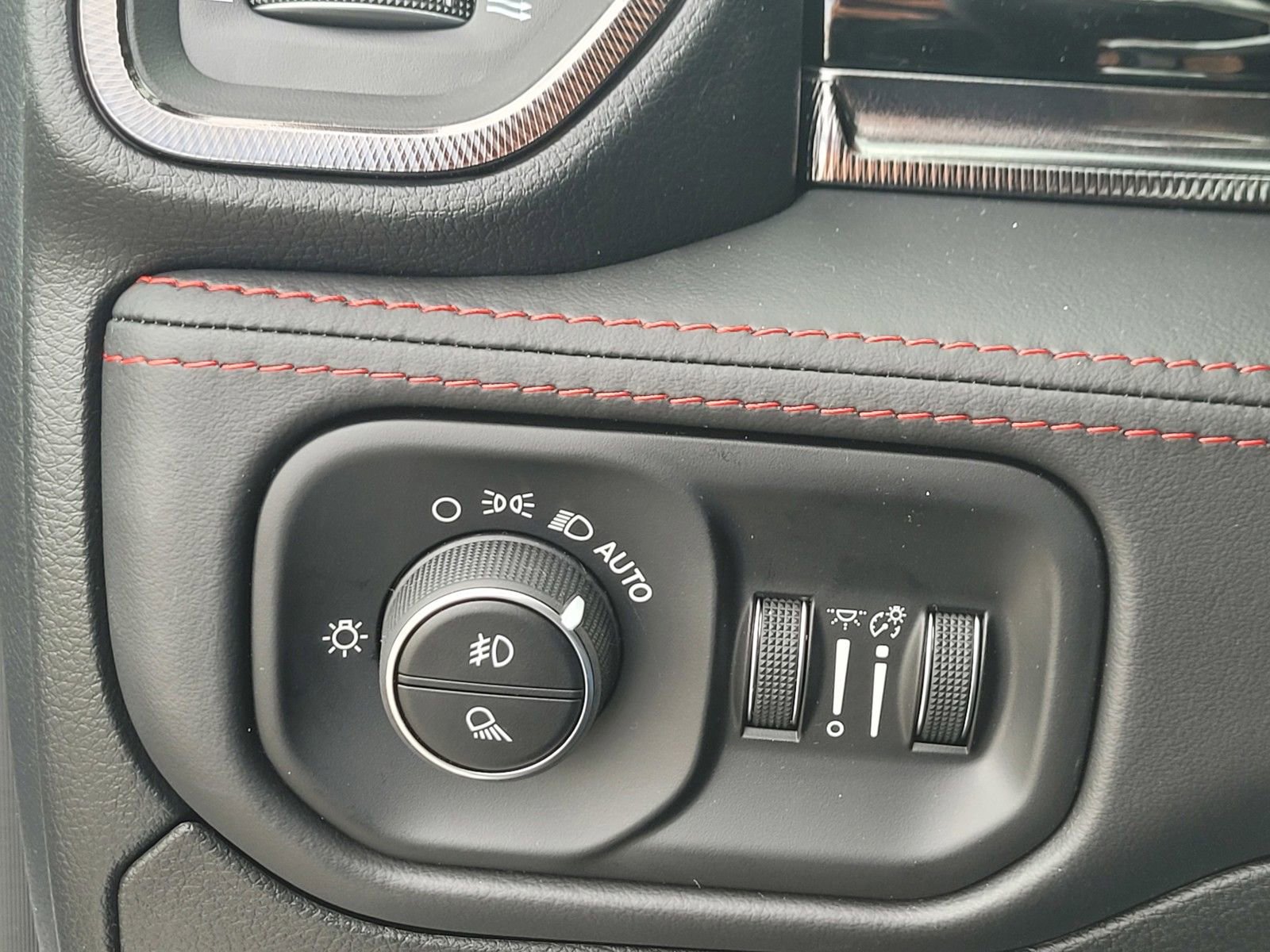 New 2026 RAM 1500 RHO w/ RHO Level 1 Equipment Group image 27