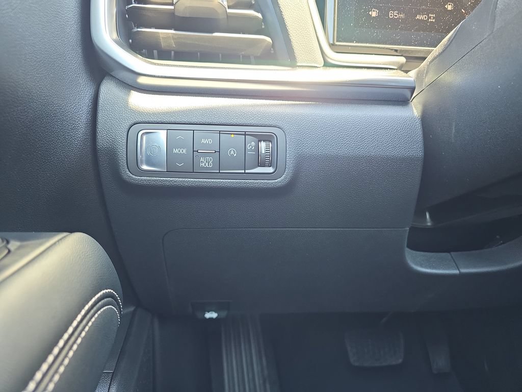 New 2026 GMC Terrain Elevation w/ Elevation Premium Package AWD/4WD image 26