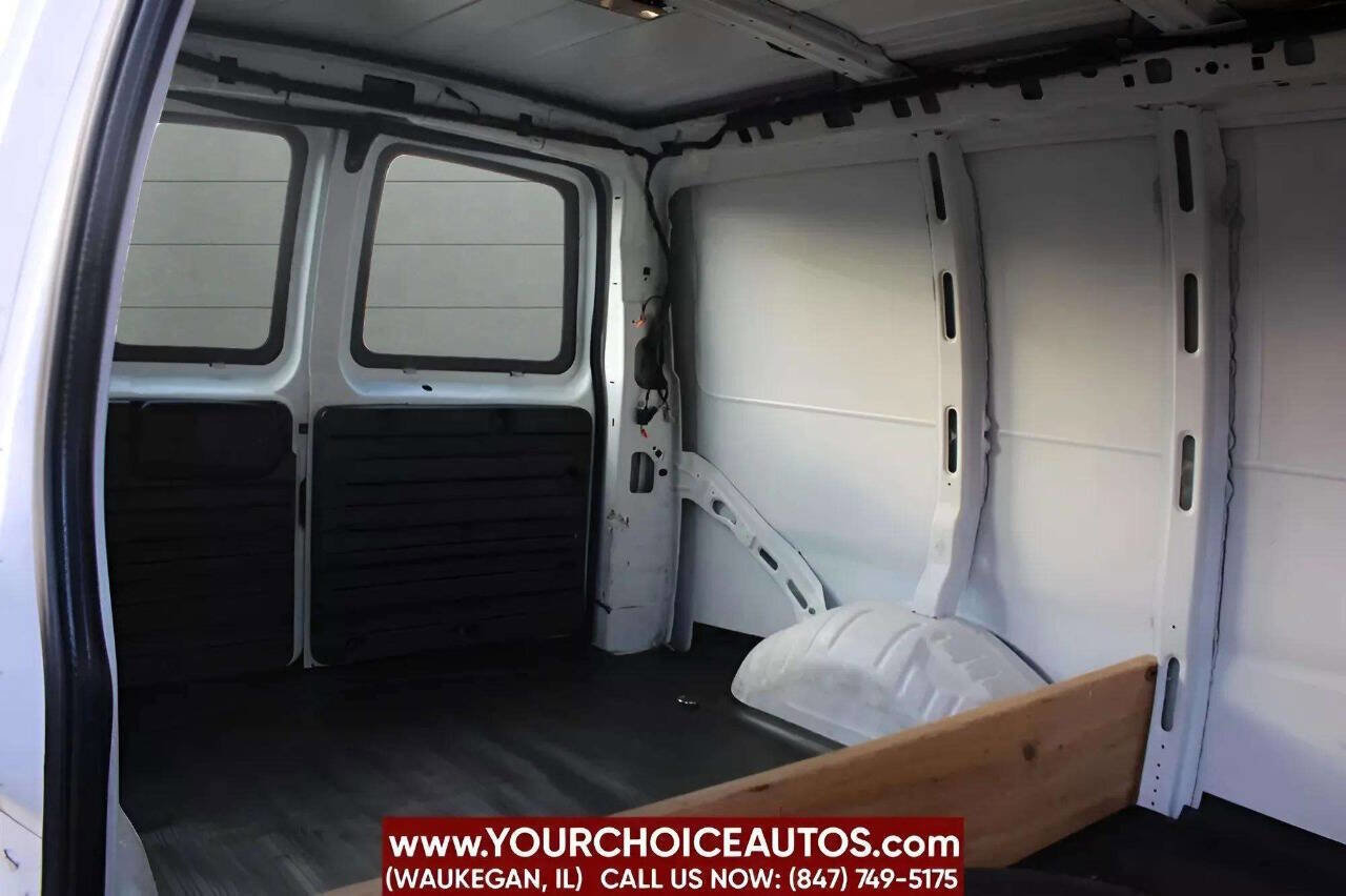 Used 2021 GMC Savana 2500 w/ Driver Convenience Package image 23