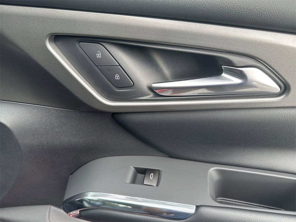 New 2026 Chevrolet Traverse LT w/ Midnight/Sport Edition image 32