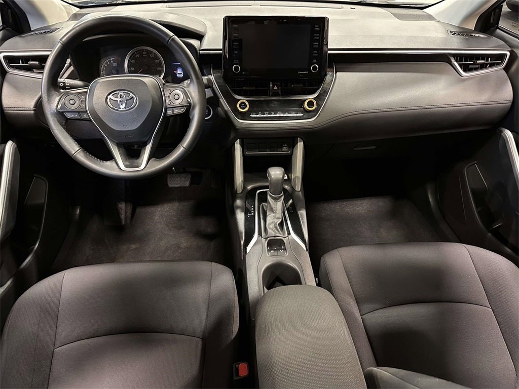 Used 2022 Toyota Corolla Cross LE image 18