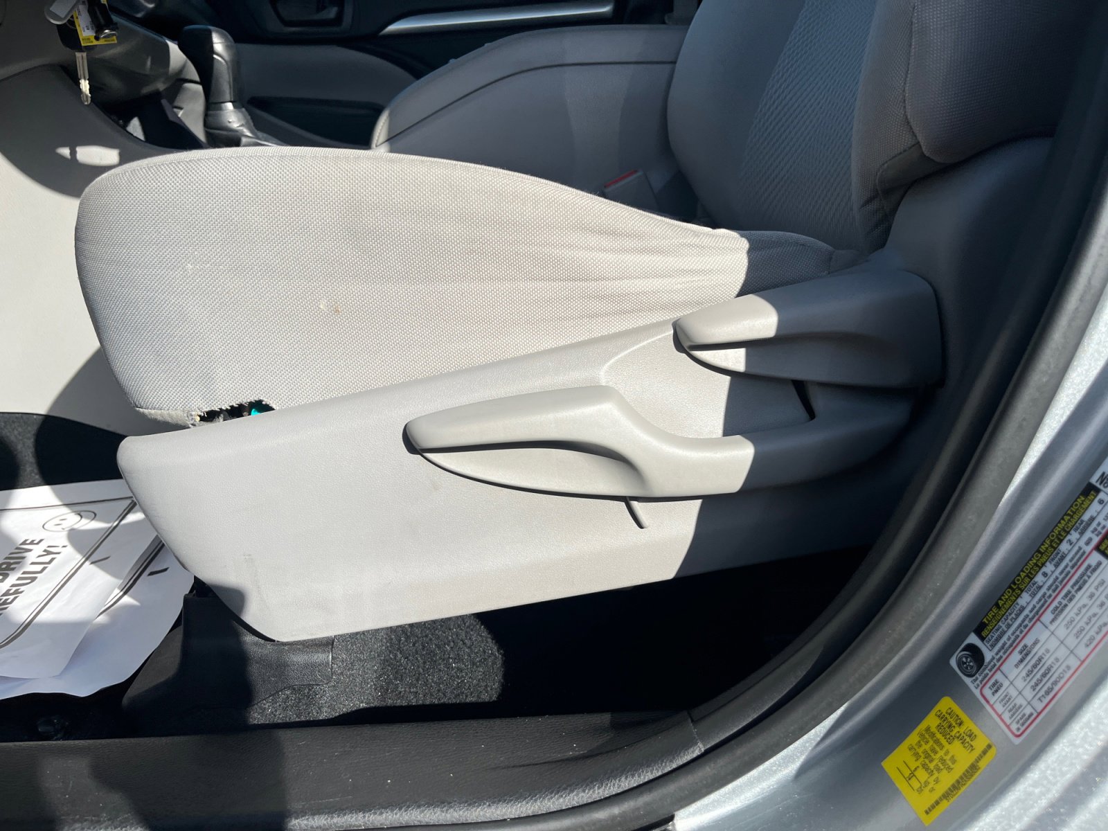 Used 2019 Toyota Highlander LE FWD image 15