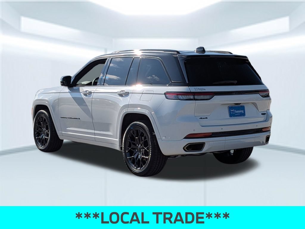 Used 2024 Jeep Grand Cherokee Summit w/ High Altitude Package AWD/4WD video 3