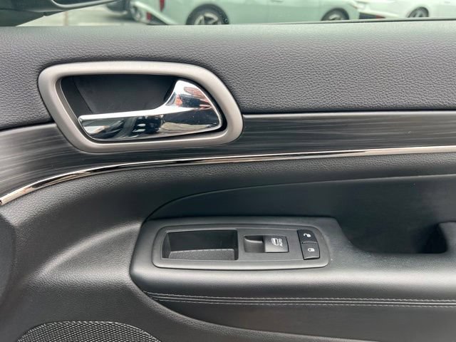 Used 2019 Jeep Grand Cherokee Limited X AWD/4WD image 33