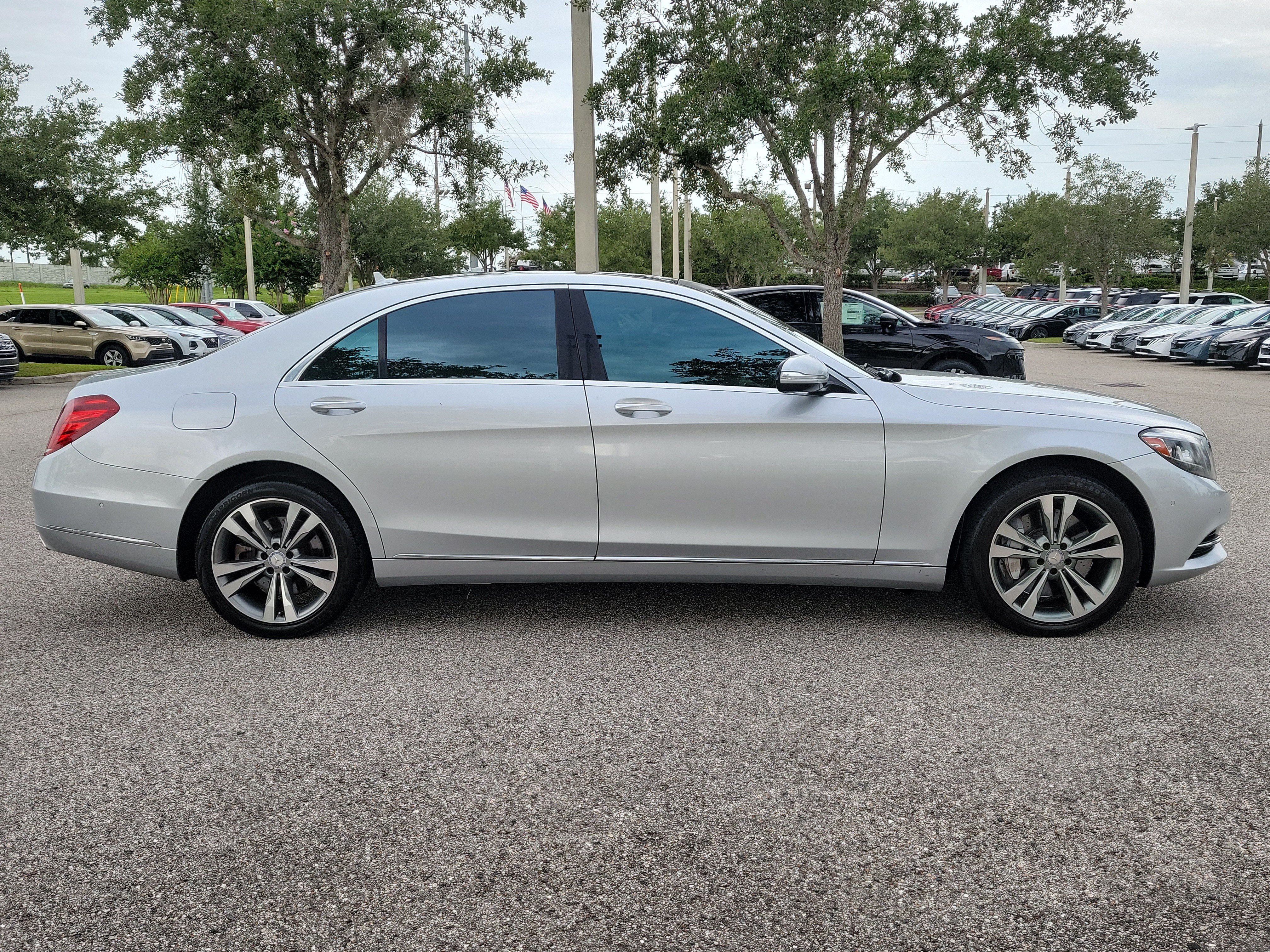 Used 2015 Mercedes-Benz S 550 Sedan image 4