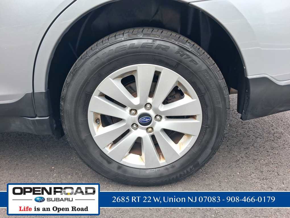 Used 2016 Subaru Outback 2.5i Premium AWD/4WD image 13