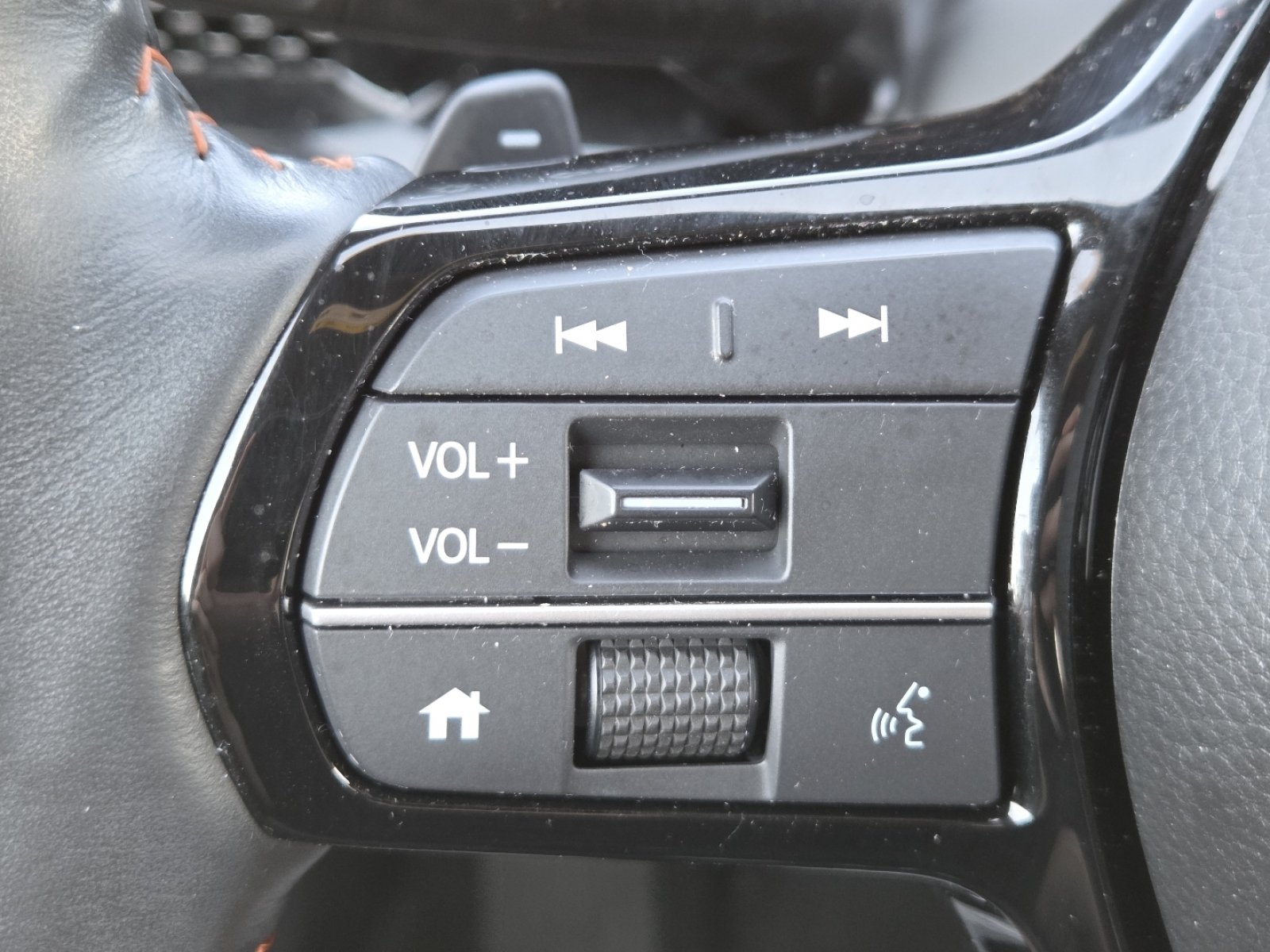 Used 2024 Honda CR-V Sport Touring image 35