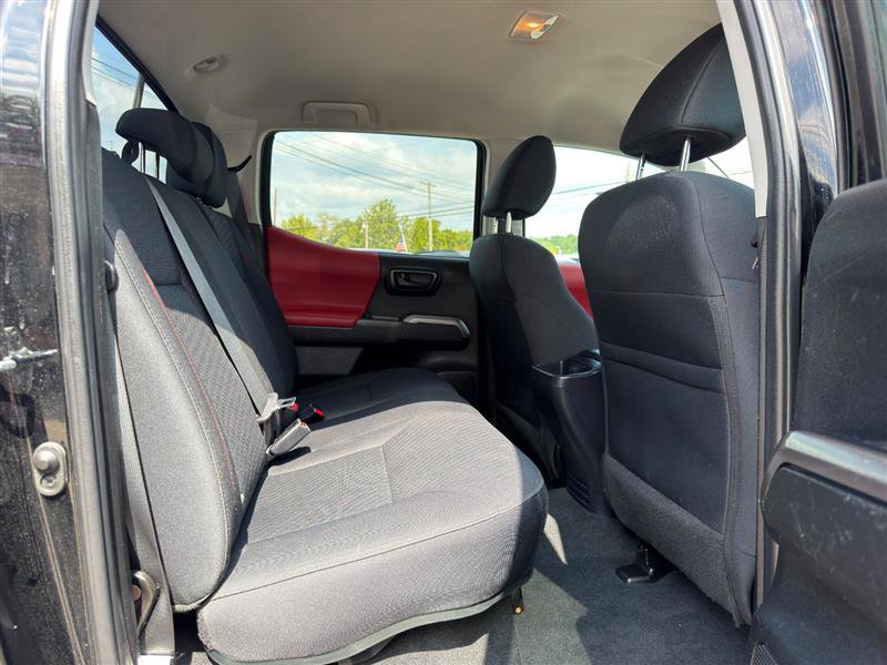 Used 2023 Toyota Tacoma SR5 AWD/4WD image 18