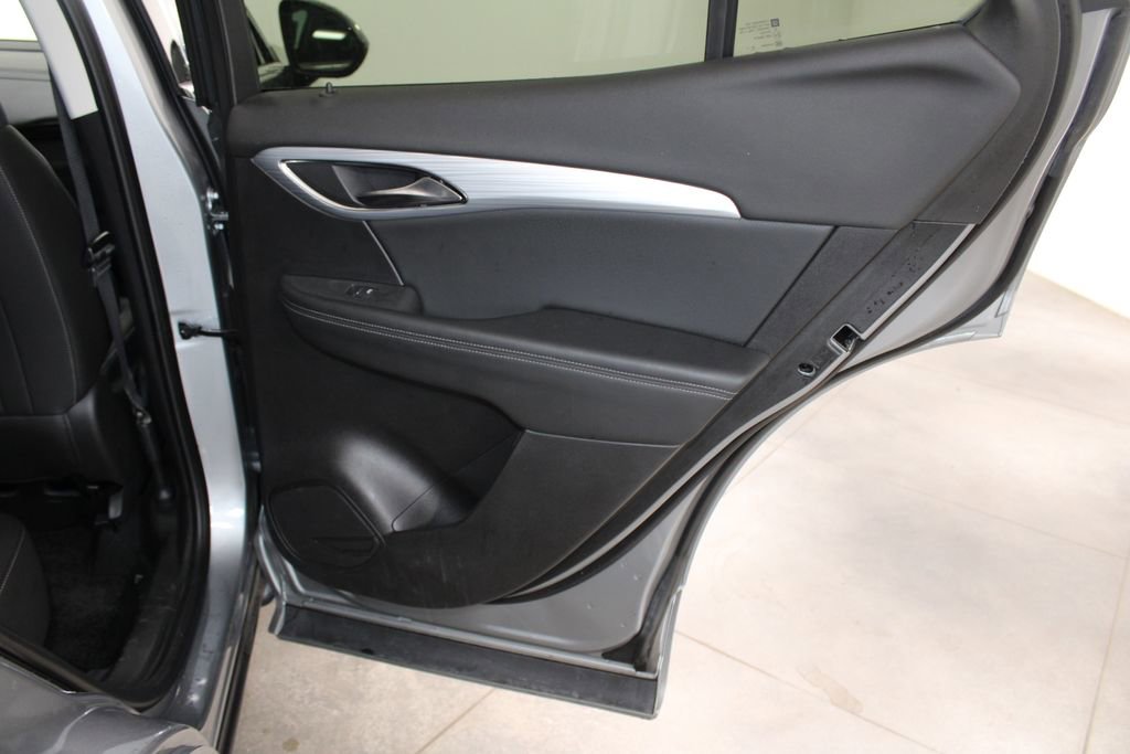 Used 2024 Buick Envision Avenir image 36