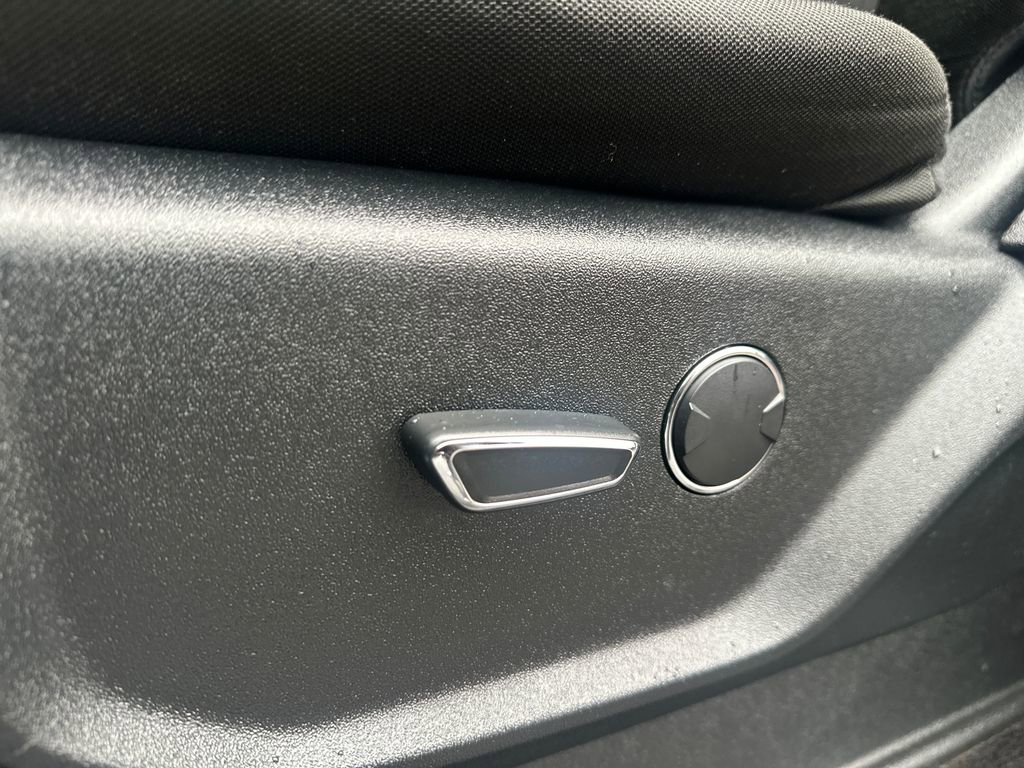 Used 2018 Ford Expedition XLT AWD/4WD image 4
