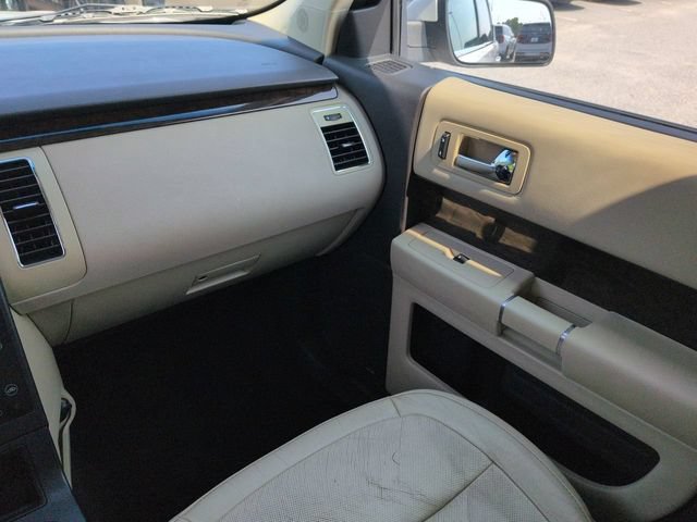 Used 2014 Ford Flex Limited w/ Equipment Group 301A FWD image 17