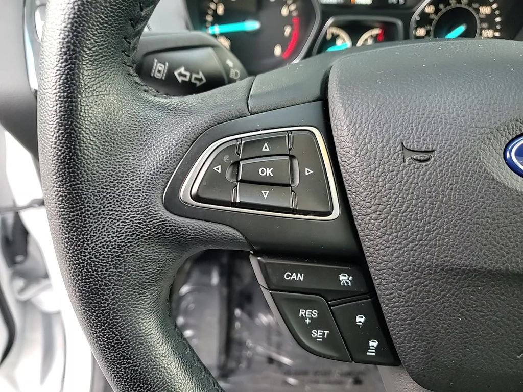 Used 2019 Ford Escape Titanium image 16