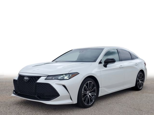 Used 2019 Toyota Avalon XSE w/ Carpet Mat Package FWD image 2