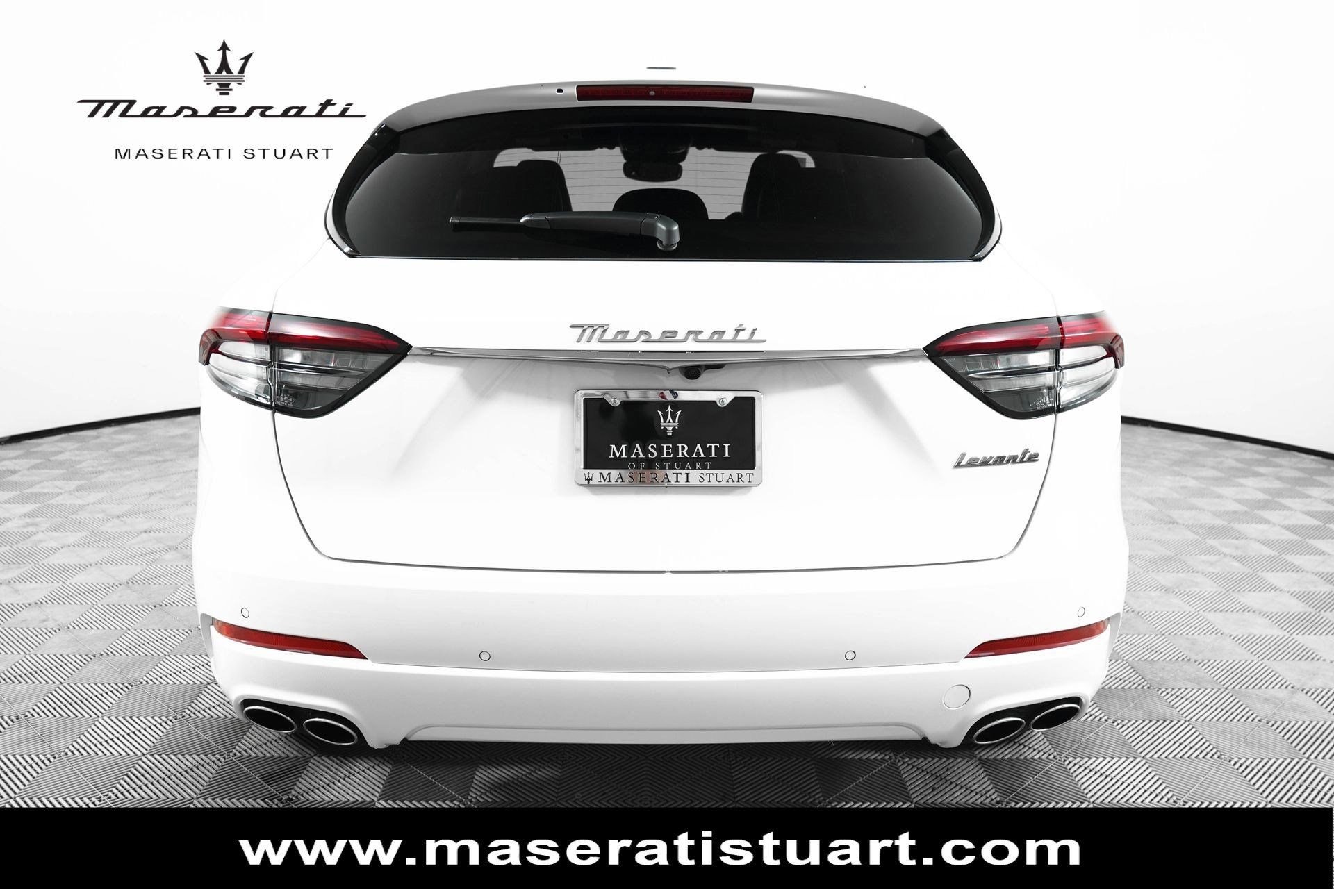 New 2024 Maserati Levante GT Ultima image 7