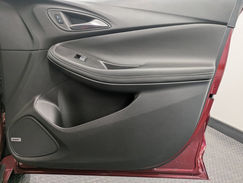 Used 2024 Buick Encore GX Avenir w/ Avenir Convenience Package image 27