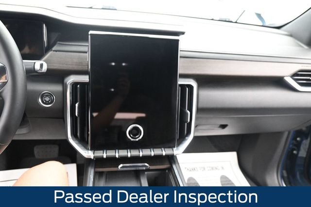 Used 2024 GMC Acadia Denali AWD/4WD image 17