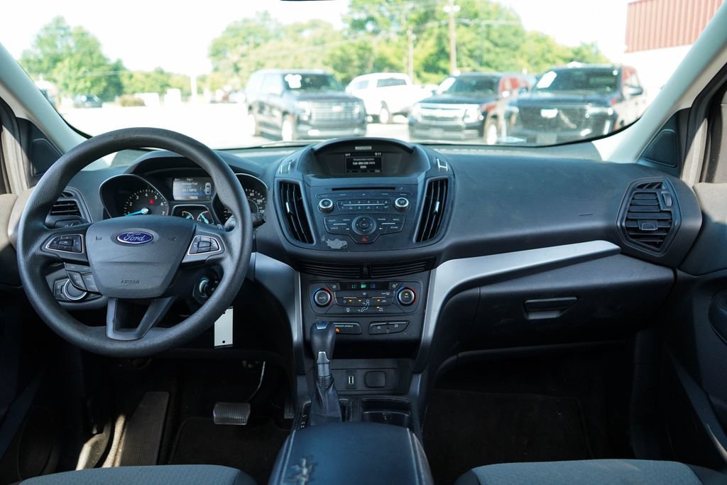 Used 2017 Ford Escape SE FWD image 10