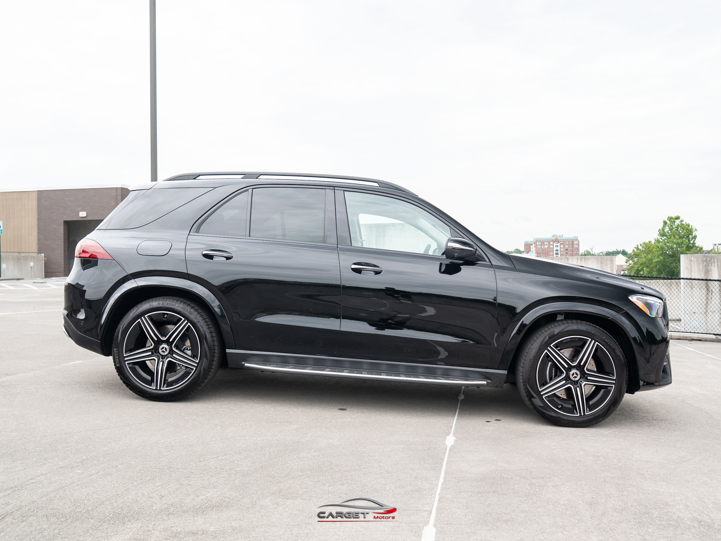 Used 2026 Mercedes-Benz GLE 350 4MATIC w/ AMG Line Exterior image 8