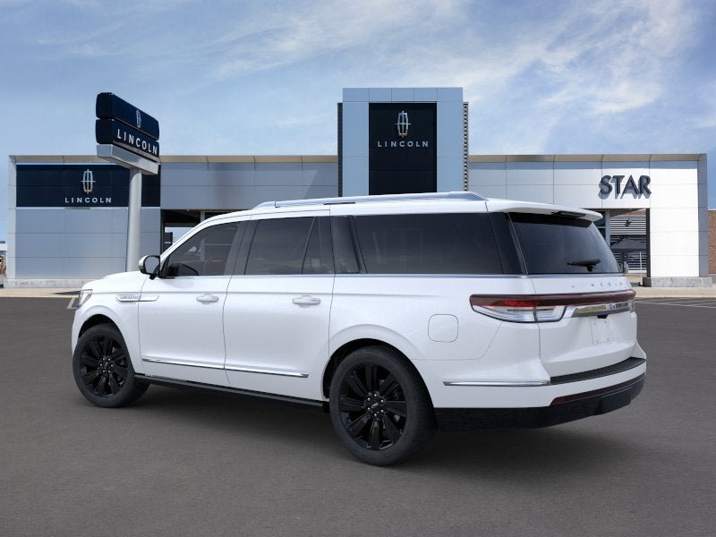 New 2023 Lincoln Navigator L Reserve AWD/4WD image 4