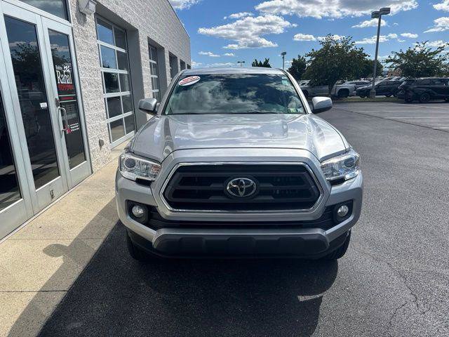 Certified 2023 Toyota Tacoma SR5 AWD/4WD image 3