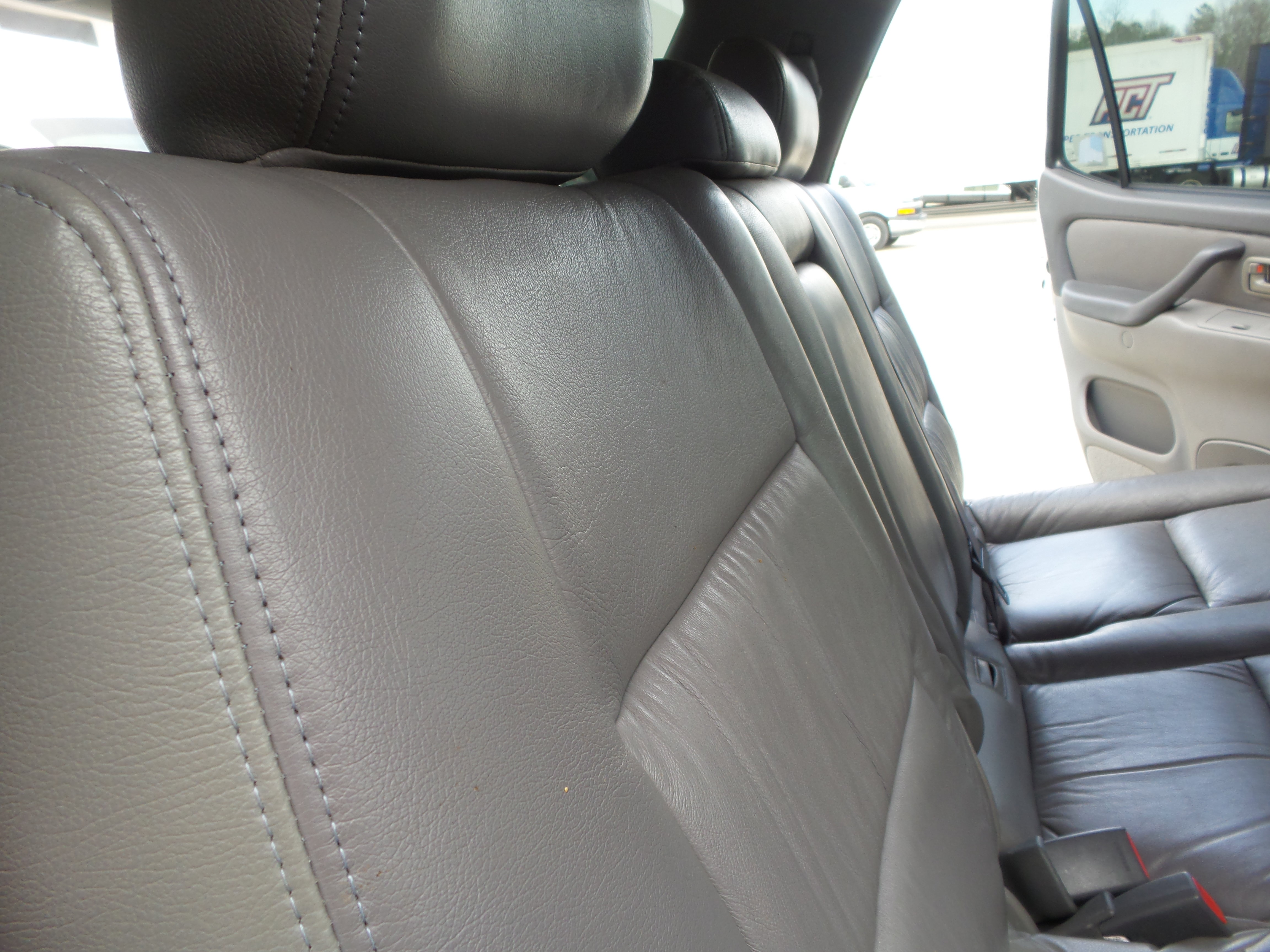 Used 2001 Toyota Sequoia SR5 AWD/4WD image 65