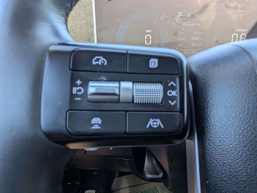 Certified 2025 Hyundai Santa Fe SEL image 16