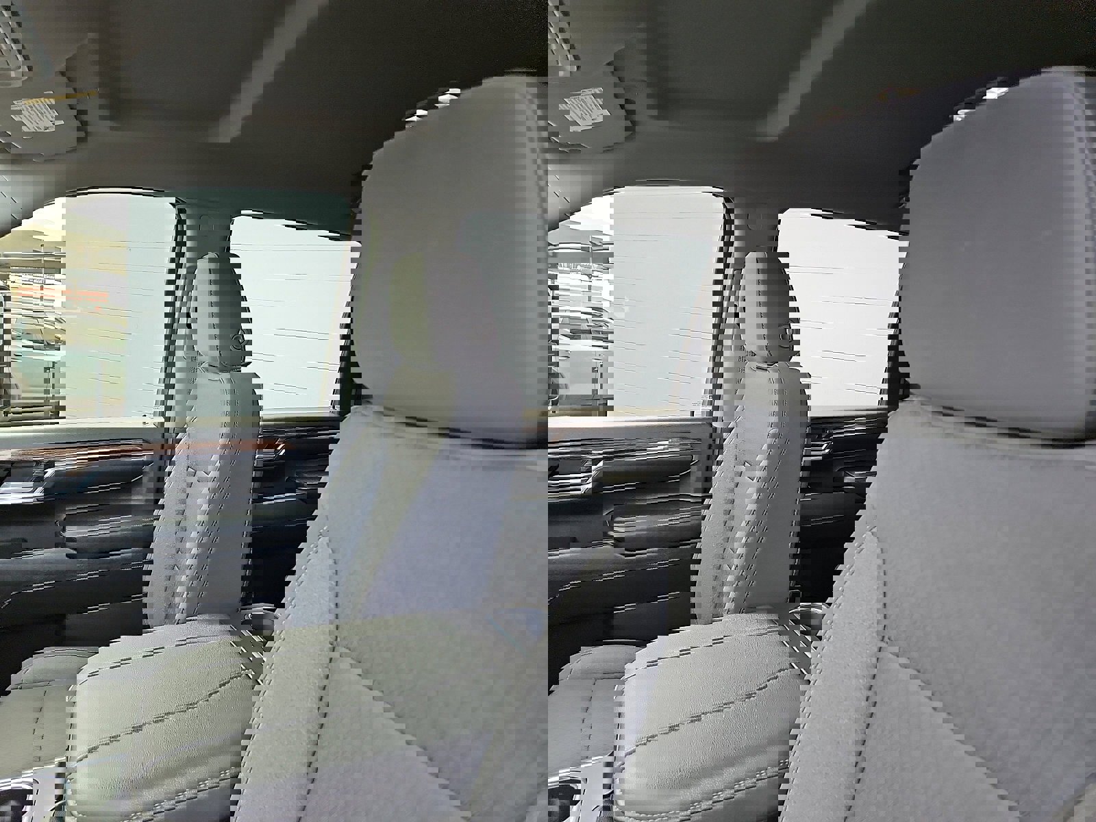 Used 2024 Chevrolet Silverado 2500 LT image 10