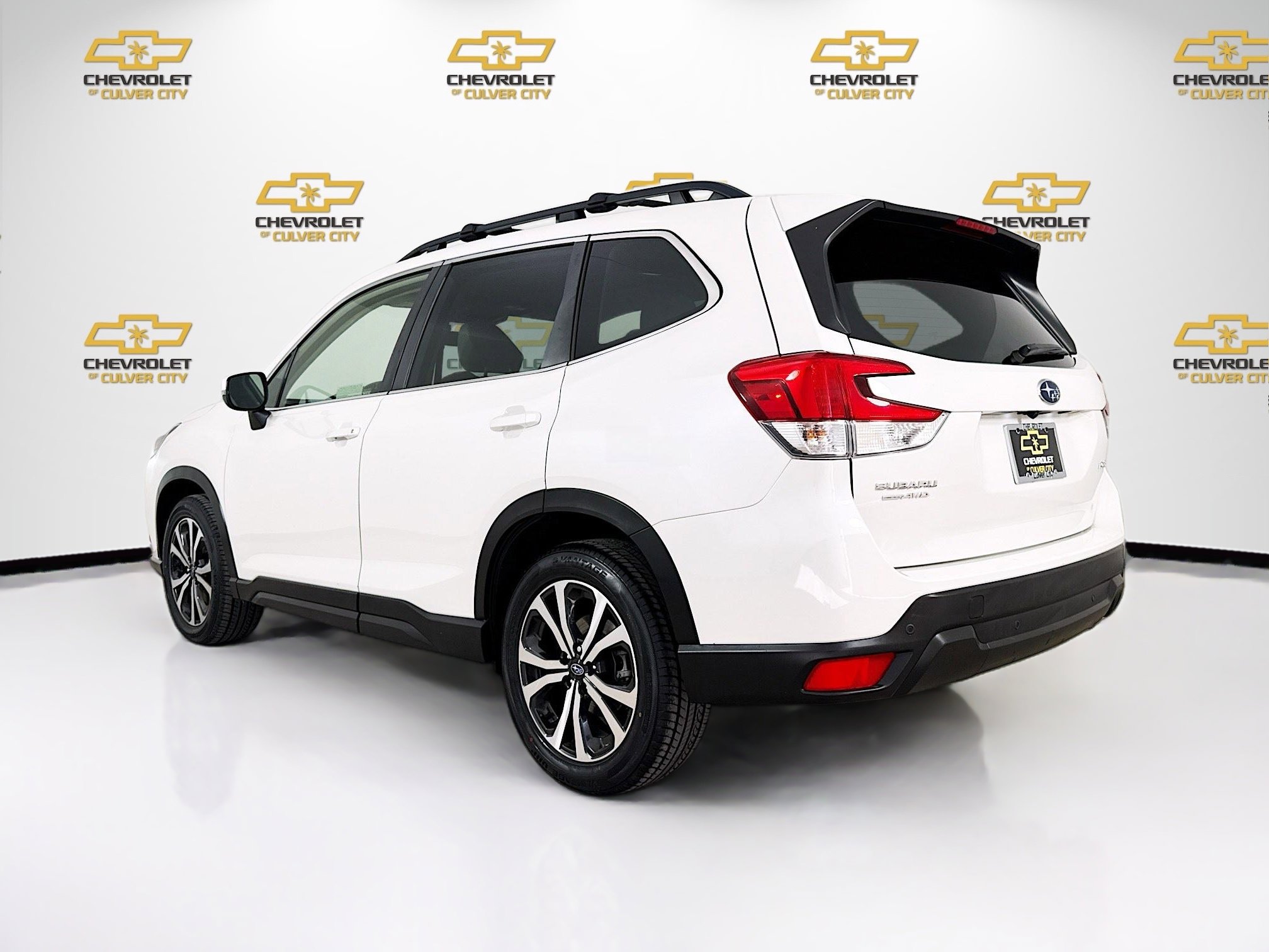 Used 2023 Subaru Forester Limited AWD/4WD image 5