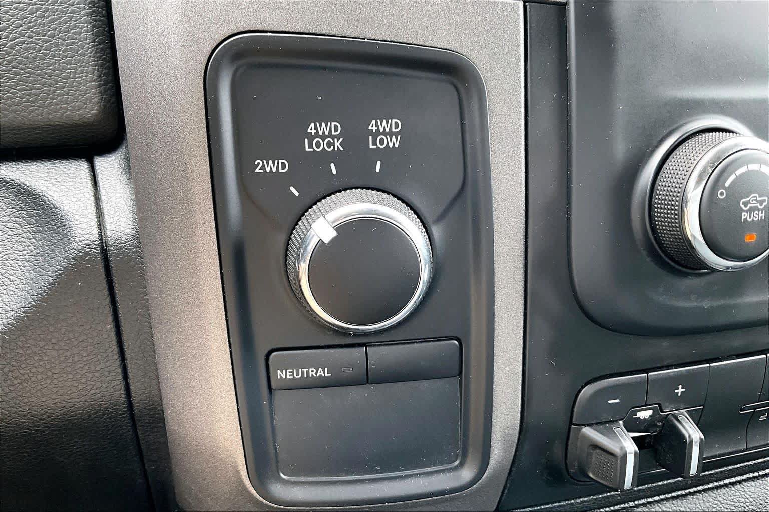 Used 2018 RAM 2500 Tradesman w/ Snow Chief Group AWD/4WD image 34