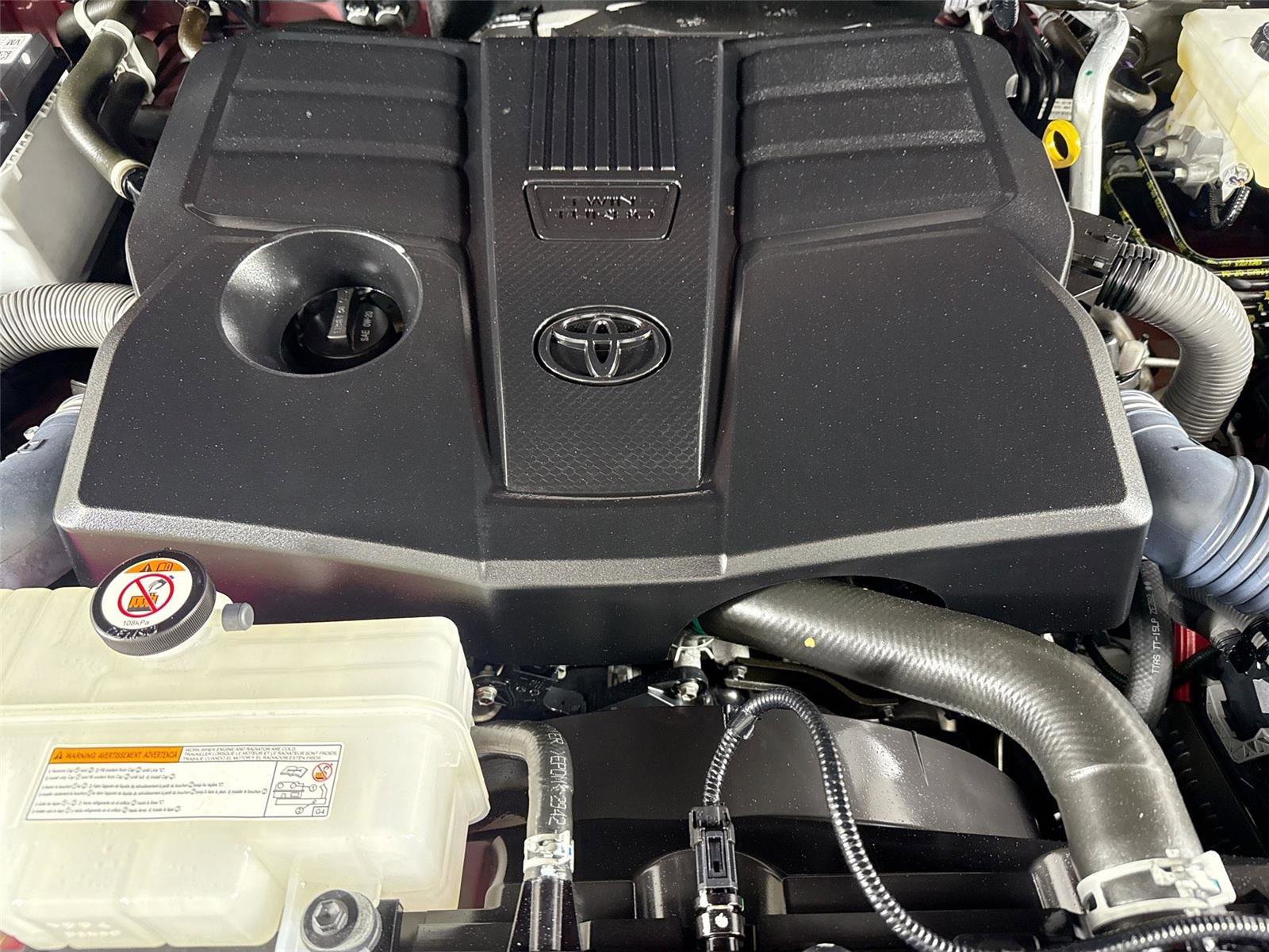 Used 2023 Toyota Tundra Limited AWD/4WD image 41