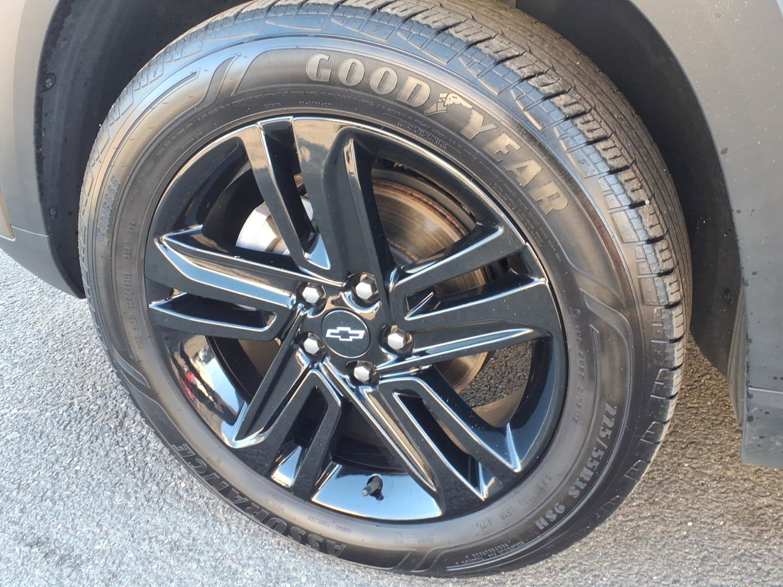 Used 2024 Chevrolet Trax ACTIV w/ Sunroof Package FWD image 9