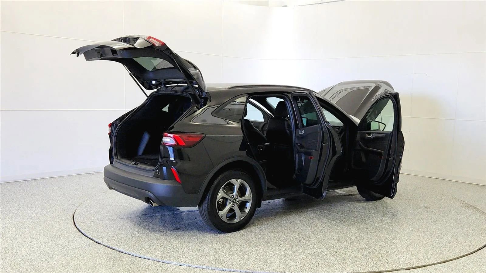 Used 2025 Ford Escape ST-Line image 12