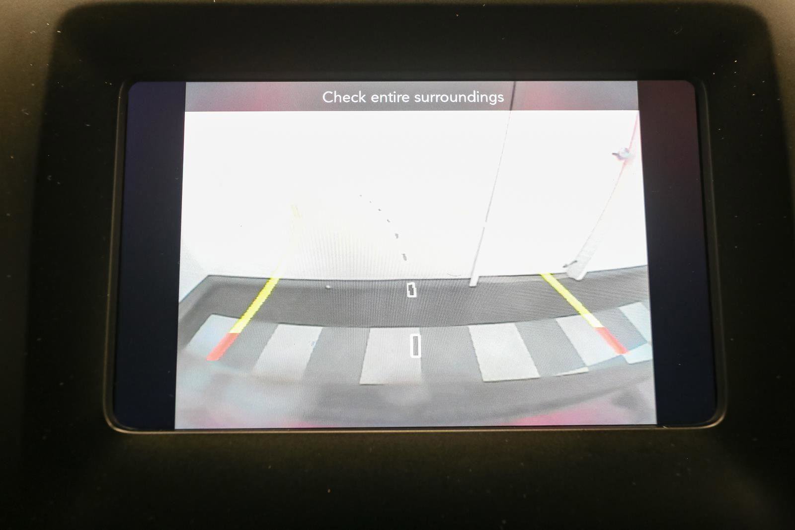 Used 2019 Jeep Cherokee Latitude w/ Popular Appearance Group AWD/4WD image 30