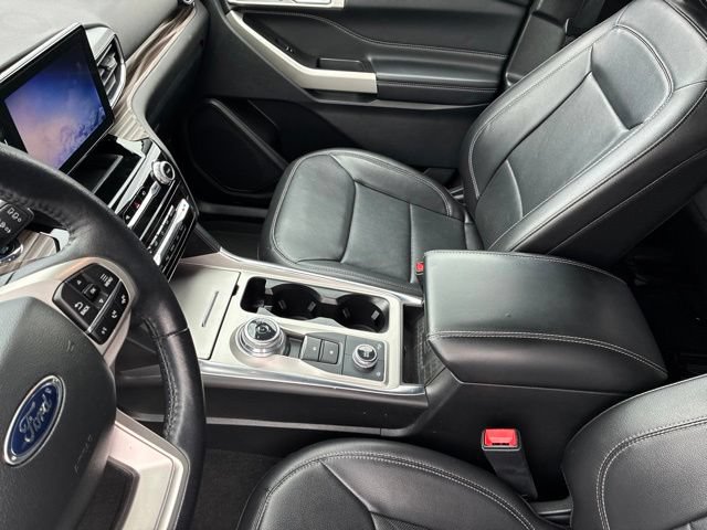 Used 2023 Ford Explorer Limited w/ Equipment Group 301A AWD/4WD image 70