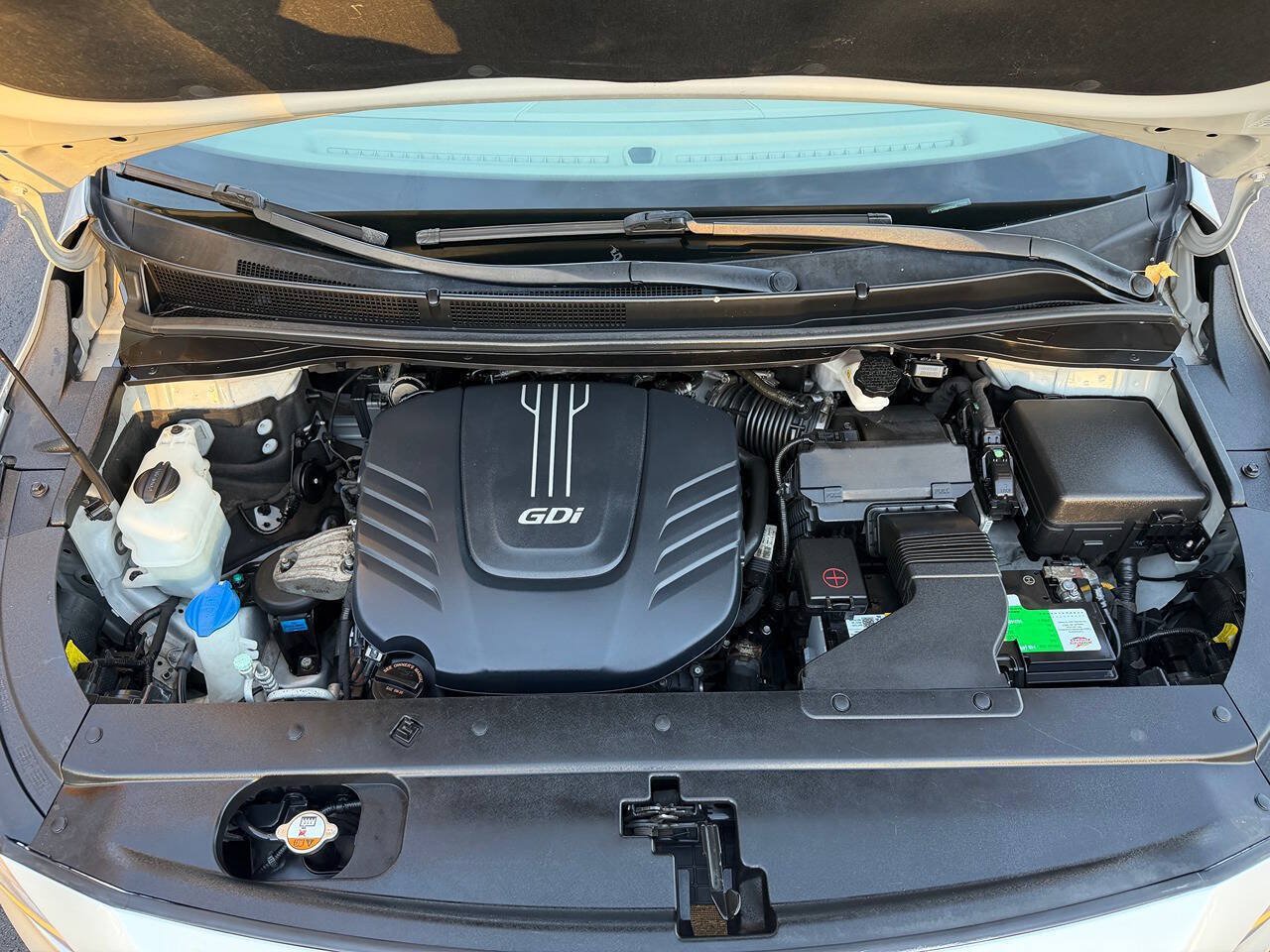 Used 2016 Kia Sedona SX Limited FWD image 9