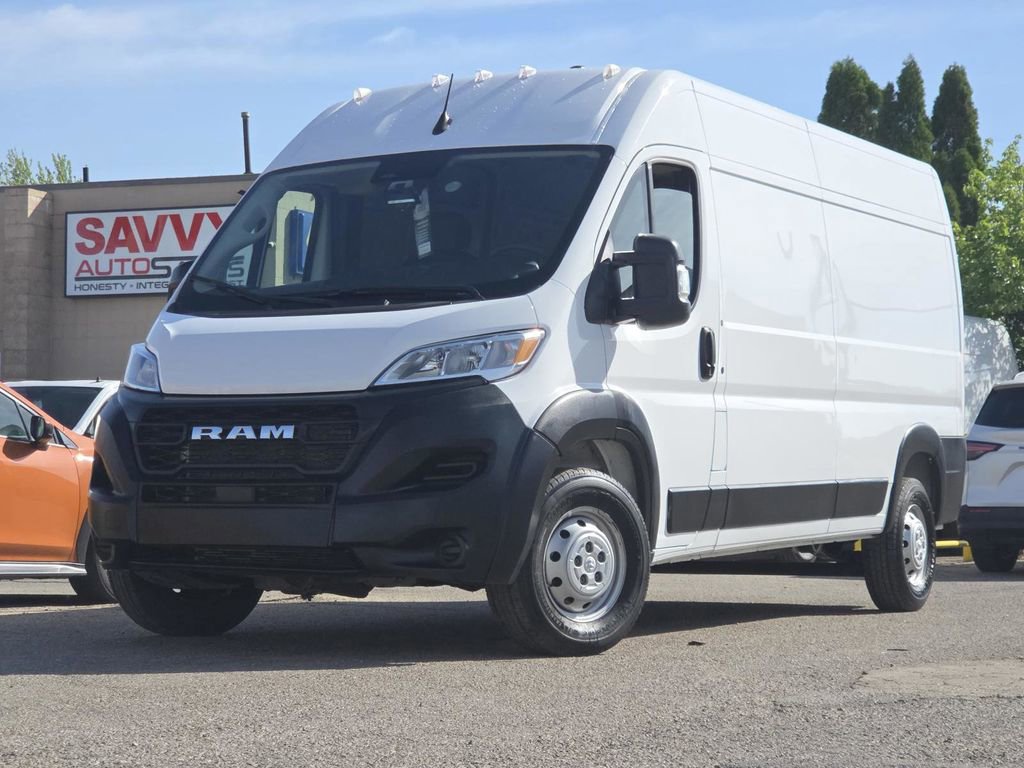 Used 2023 RAM ProMaster 2500 FWD image 2