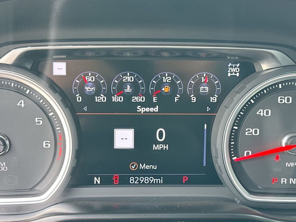 Used 2020 Chevrolet Silverado 1500 High Country w/ Technology Package AWD/4WD image 12