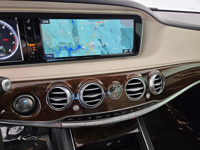 Used 2017 Mercedes-Benz S 550 Sedan image 22