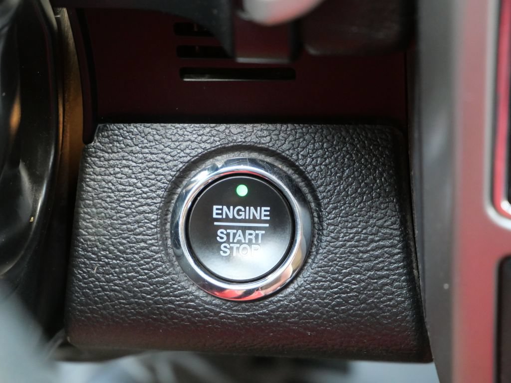 Used 2020 Ford F250 Lariat w/ Lariat Ultimate Package AWD/4WD image 32