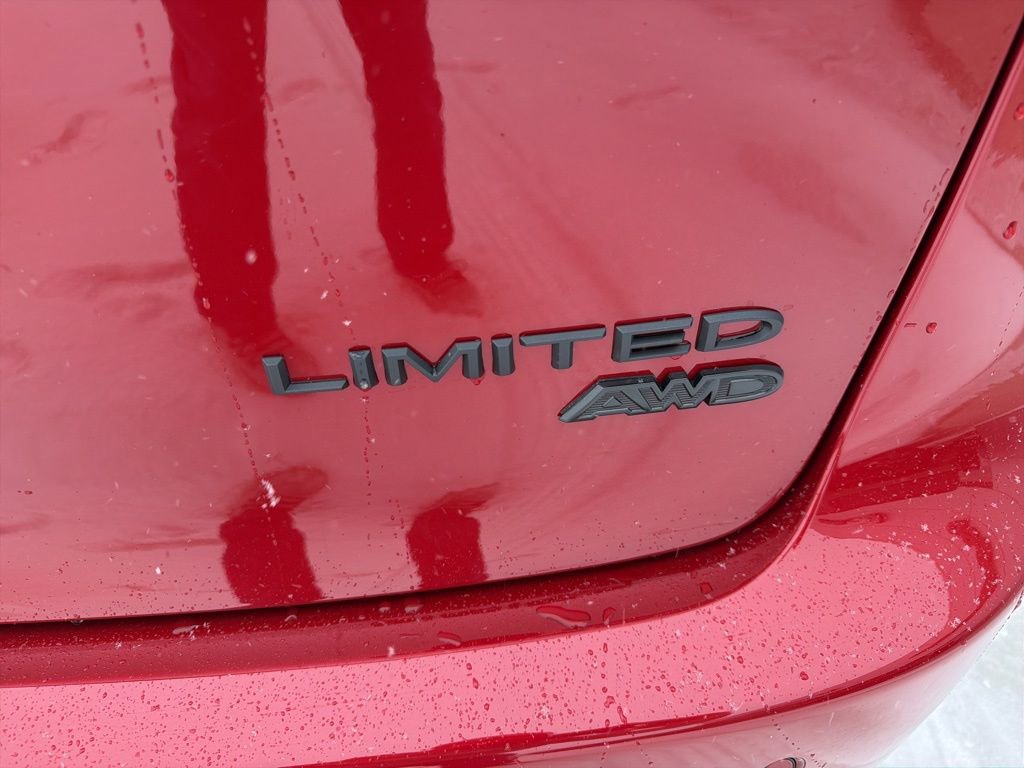 New 2026 Chrysler Pacifica Limited image 9