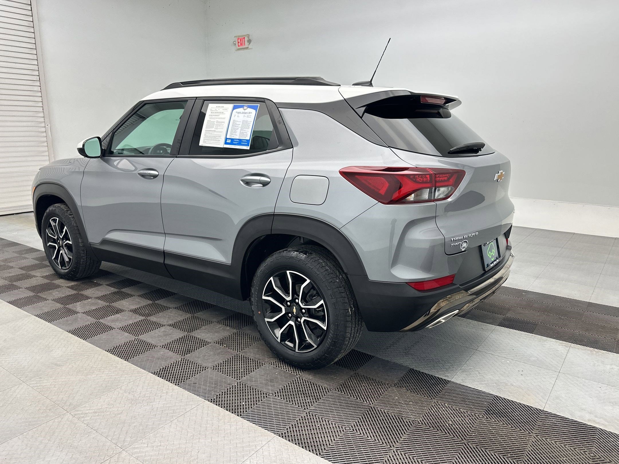 Certified 2023 Chevrolet TrailBlazer ACTIV w/ Sun and Liftgate Package AWD/4WD image 3