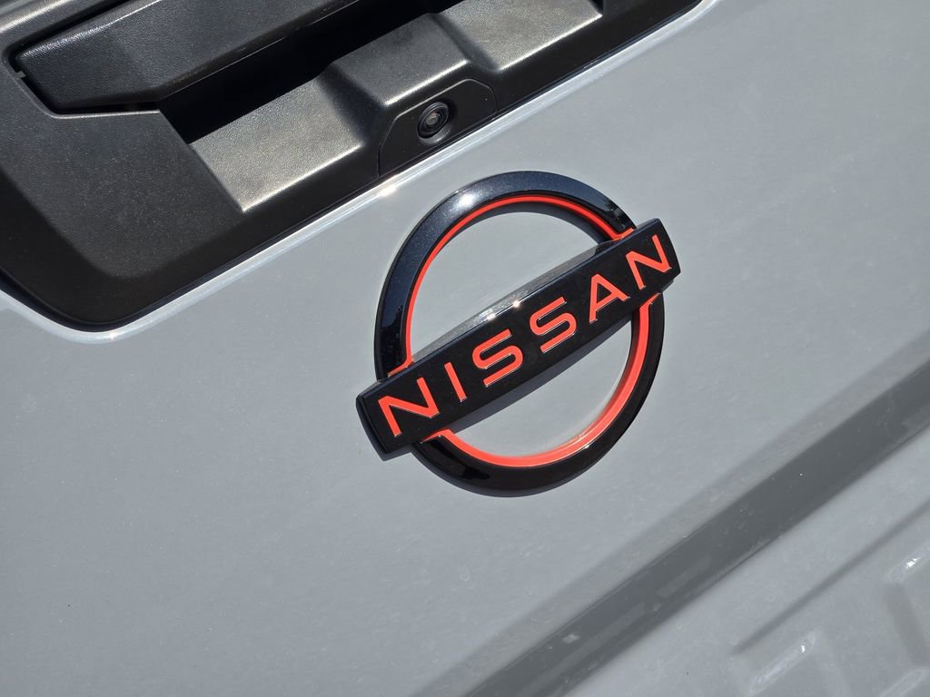 Used 2023 Nissan Frontier Pro-X w/ Pro Convenience Package image 8