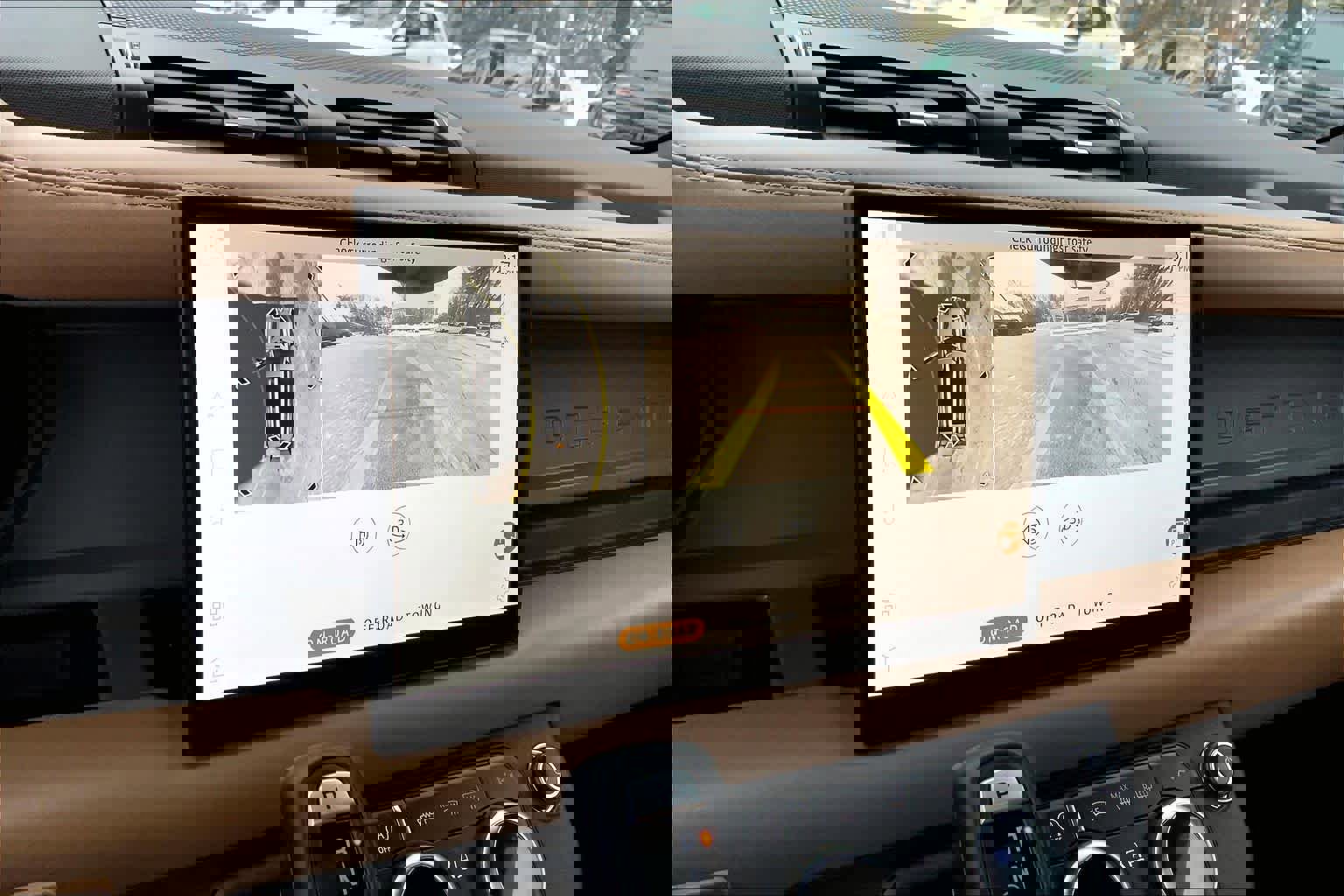 Used 2025 Land Rover Defender 130 V8 image 27