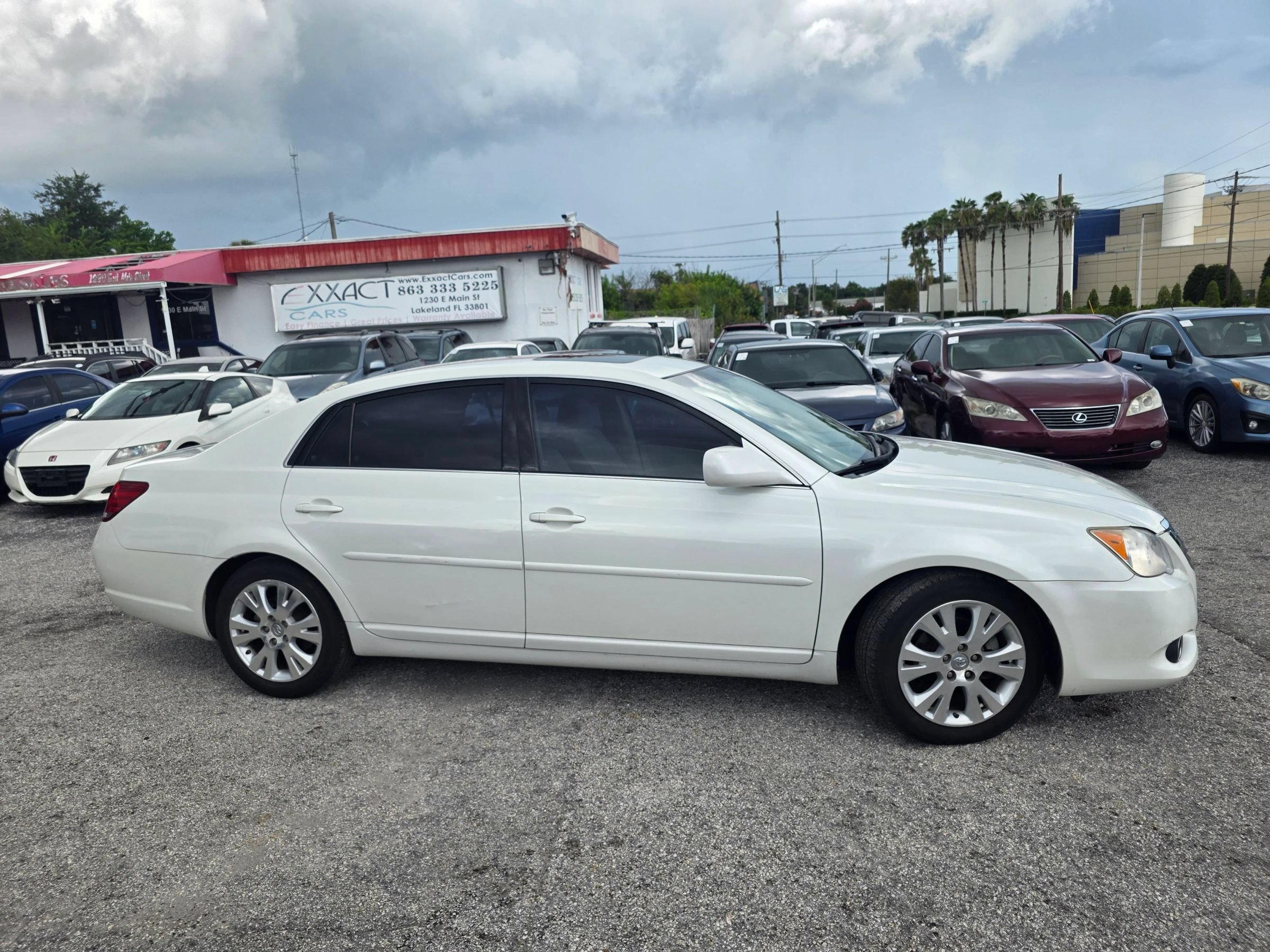 Used 2008 Toyota Avalon XLS FWD image 8