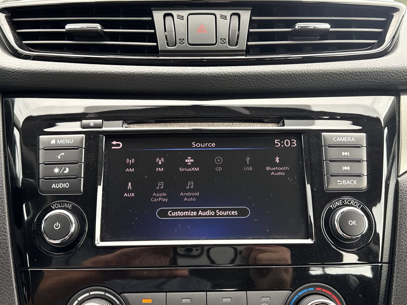 Used 2019 Nissan Rogue Sport S w/ Appearance Package FWD image 23
