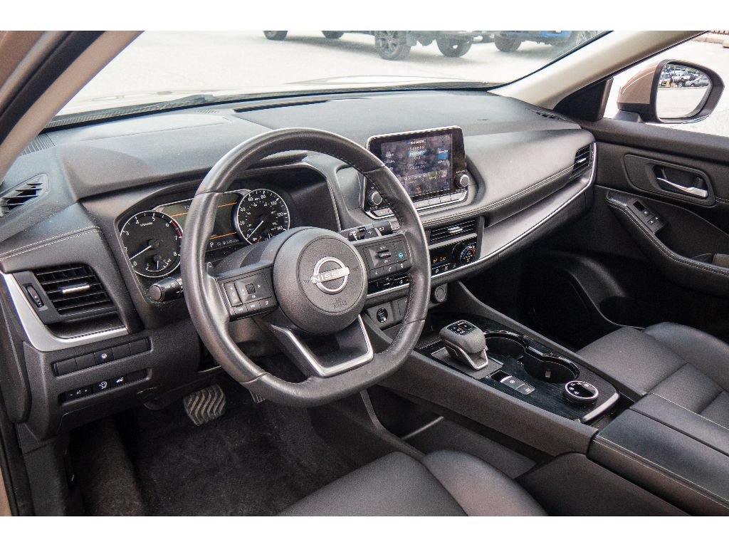 Used 2024 Nissan Rogue SV w/ SV Premium Package AWD/4WD image 13