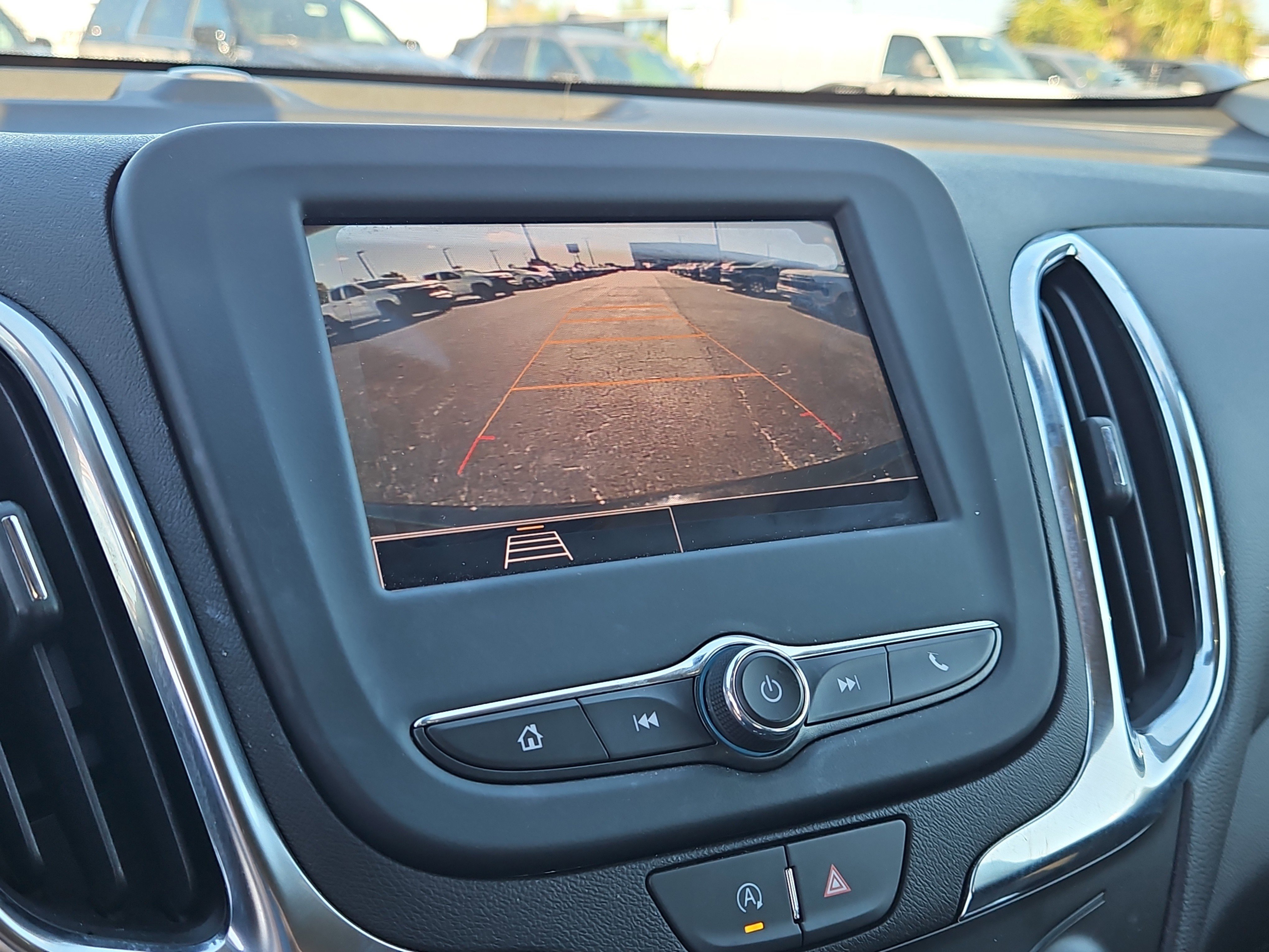 Used 2024 Chevrolet Equinox LT FWD image 26