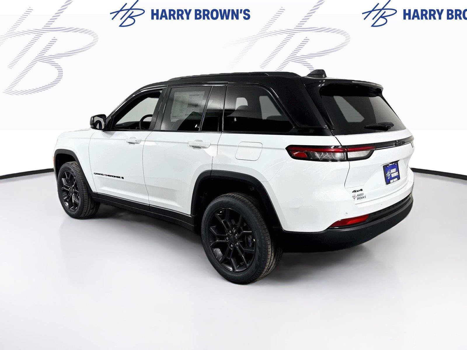 New 2025 Jeep Grand Cherokee Limited w/ Trailer Tow Package AWD/4WD image 30